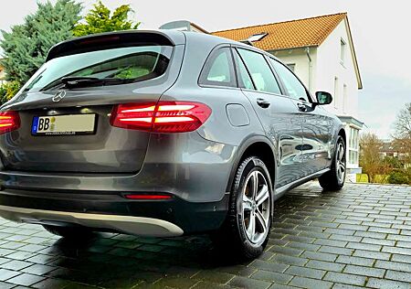 Mercedes-Benz GLC 250 GLC 4Matic 9G-TRONIC Exclusive