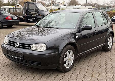 VW Golf Volkswagen 1.6*RENTNERFAHRZEUG*AUS 1.HAND*TOP GEPFLEGT