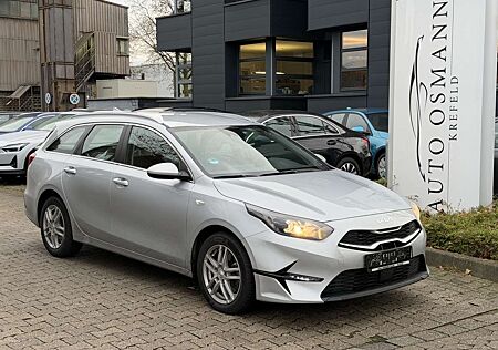 Kia Cee'd Ceed / Ceed SW 1.6 CRDi DCT7 Vision