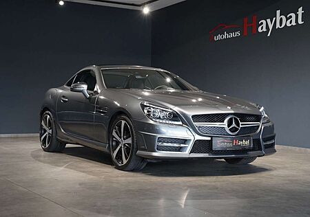 Mercedes-Benz SLK 300 AMG Navi ILS Leder Pano Airscarf H&K