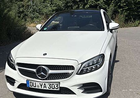 Mercedes-Benz C 200 Coupe/ AMG Line/ Pano/ MBUX / 1.Hand / TÜV 07.27