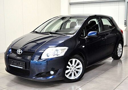 Toyota Auris Executive / 1.HAND /XENON