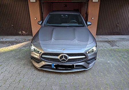 Mercedes-Benz CLA 200 7G-DCT AMG Line