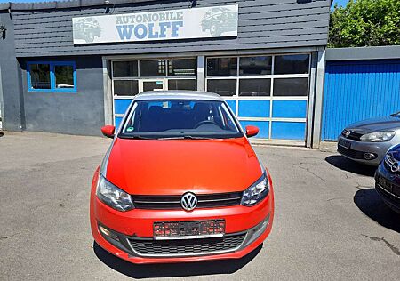 VW Polo Volkswagen V Life