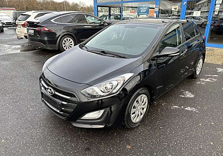 Hyundai i30 1.4 Trend SCHECKHEFTGE. NAVI PDC KLIMA