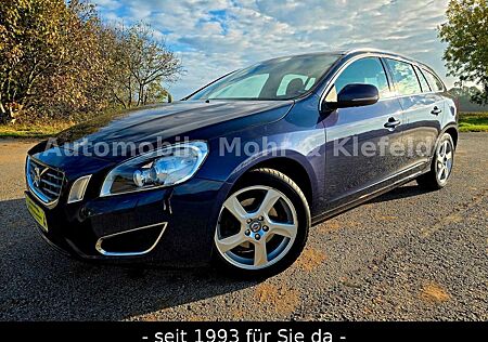 Volvo V60 Kombi Summum*1VB*AHZV*XENON*NAVI*SHZ*PDC*