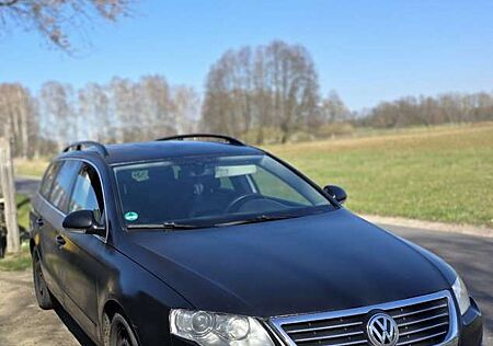 VW Passat Volkswagen 2.0 TDI DPF DSG Comfortline
