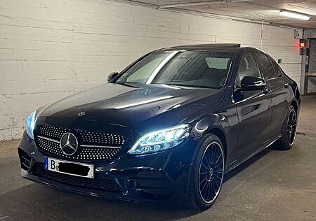 Mercedes-Benz C 200 9G-TRONIC/AMG Line/Garagenfahrzeug