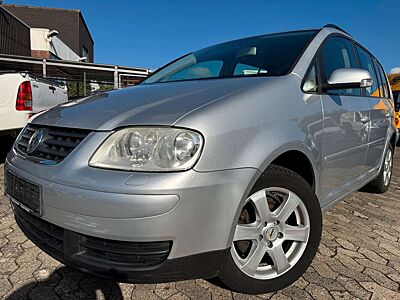 Volkswagen Touran 1.6 FSI Automatik Highline,Klima,PDC