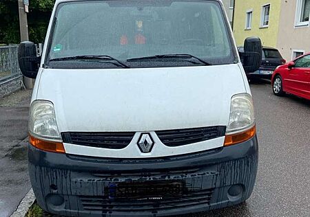 Renault Master 2.5 dCi L2H2