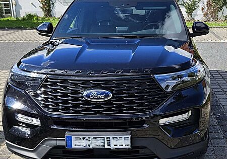 Ford Explorer EcoBoost Plug-in Hybrid ST-LINE