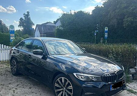 BMW 320 i Sport Line