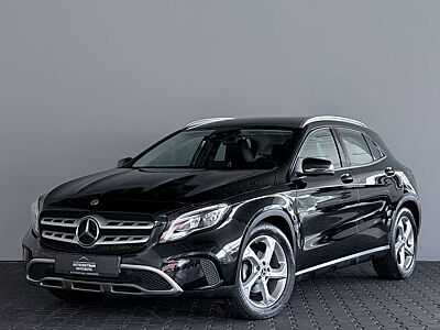 Mercedes-Benz GLA 180 Automatik NAVI|PDC|SHZ