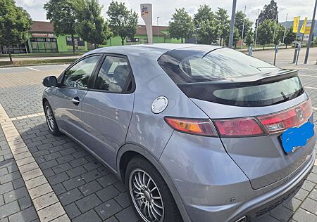 Honda Civic Fließheck 5-Türer 1.8i-VTEC Comfort