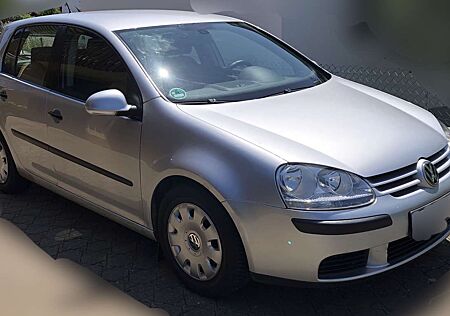 VW Golf Volkswagen 1.6 Trendline Klimaautom MFA Licht Regensens.