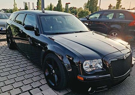 Chrysler 300C Touring 3.0 CRD STR Design SPRINGT NICHT AN