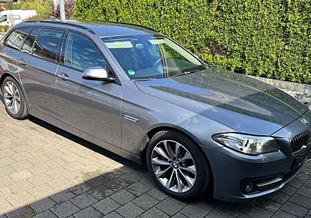 BMW 520d 520 xDrive Touring Aut. AHK Vollleder Alu Sports.