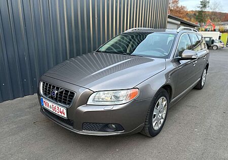 Volvo V70 Kombi Summum,Leder,AHK,Tüv neu