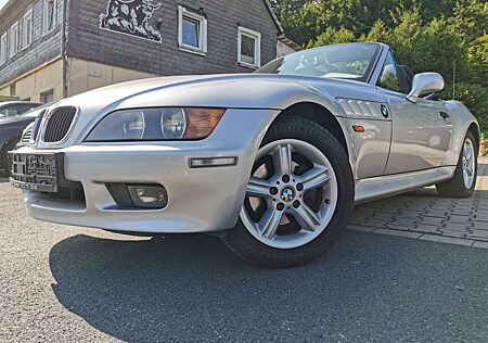 BMW Z3 roadster 1.9i/1.Hand/Top Gepflegt/Original Zustand