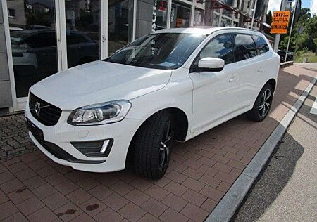 Volvo XC 60 XC60 T6 AWD Momentum Geartronic/R-Design/Panoram