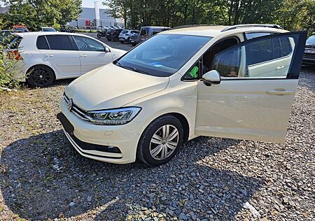 VW Touran Volkswagen 2.0 TDI SCR DSG Comfortline