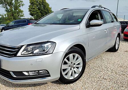 VW Passat Variant Volkswagen Passat Var. 2.0 TDI Comfortline BlueMotion Xenon