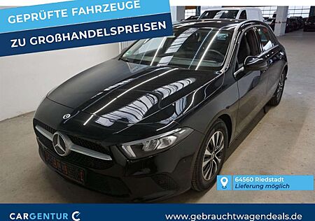 Mercedes-Benz A 180 d Lane Key Navi RKam LED AUT Park-Assist