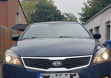Kia Cee'd Ceed / 1.4 CVVT Spirit