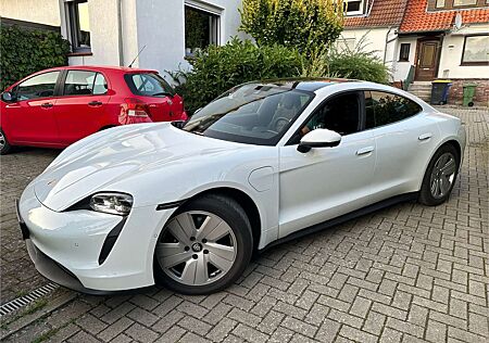 Porsche Taycan Basis