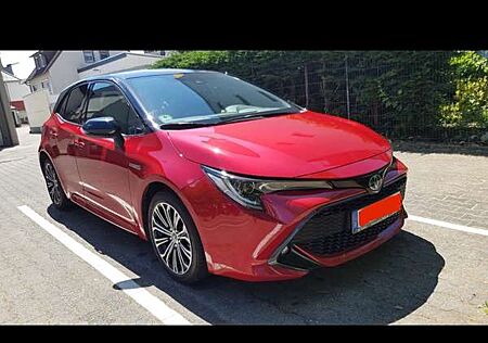 Toyota Corolla 1.8 Hybrid Club + Navi-Kamera und Winterräder