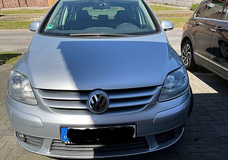 VW Golf Volkswagen 1.4 TSI DSG Trendline