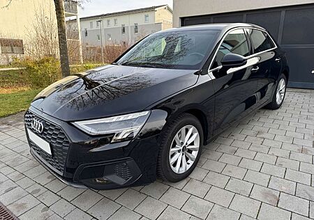 Audi A3 30 TFSI S-tronic Leder TÜV & Service NEU TOP