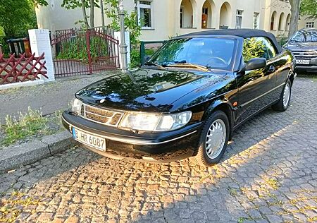 Saab 900 2.3i Cabrio SE