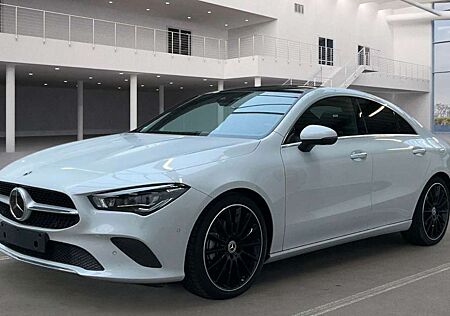 Mercedes-Benz CLA 200 AMG PANO*DISTR+*Sitzklima*360°*Leder*HUD