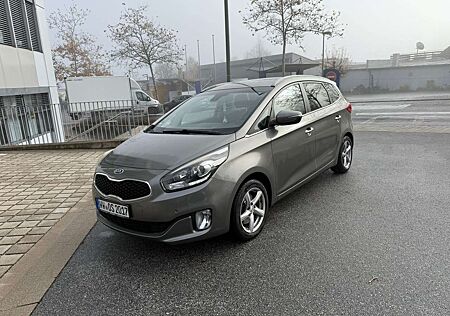 Kia Carens 1.7 CRDi Spirit