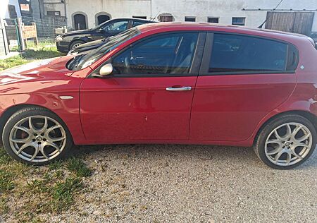Alfa Romeo 147 1.6 TS 16V 120