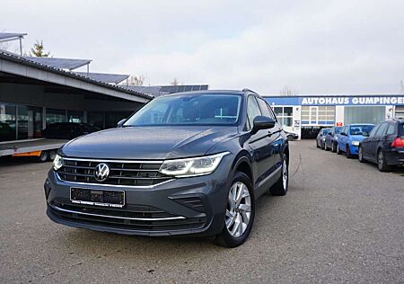 VW Tiguan Volkswagen 2.0 TDI SCR 4MOTION DSG Life !! AHK !!