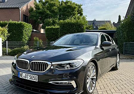 BMW 530d 530 G30 HUD, NV, Massage, usw. Voll PLUS +