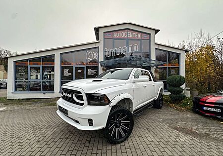 Dodge RAM 5,7 HEMI Sport Höher Breiter Lauter