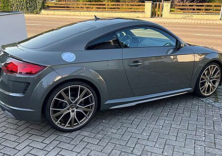 Audi TT Coupe Coupe 40 TFSI S tronic