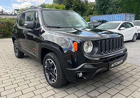 Jeep Renegade Trailhawk 4WD NAVI SHZ AHK PDC 170/PS