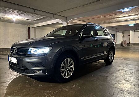VW Tiguan Volkswagen 2.0 TDI SCR 4Motion (BlueMotion Techn.) DSG Highli
