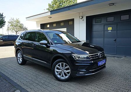 VW Tiguan Allspace Volkswagen 2.0 TDI Highline 4M DSG NAVI+PANO+KAMERA+AHK+ALU