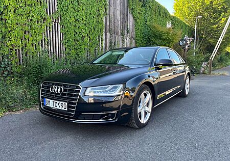 Audi A8 3.0 TDI clean diesel quattro km 103000