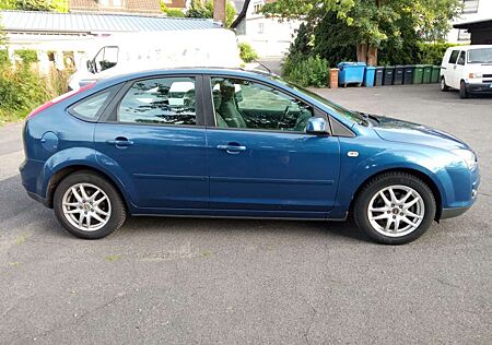 Ford Focus 1.6 16V Fun X