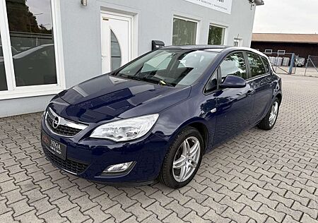Opel Astra Selection 1.6i AHK KLIMA 1.HD ZV EURO 5