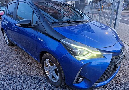 Toyota Yaris Hybrid Style Selection