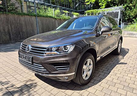 VW Touareg Volkswagen V6 TDI BMT Terrain Tech 4Motion *Navi-Leder-AHK*