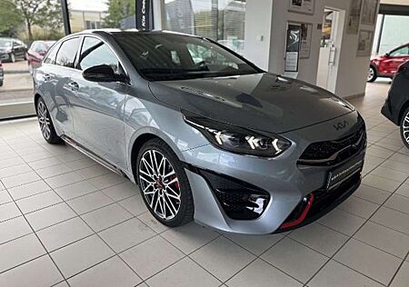 Kia Pro_ceed ProCeed / pro_cee'd Proceed 1.6 T-GDI GT + Winterräder
