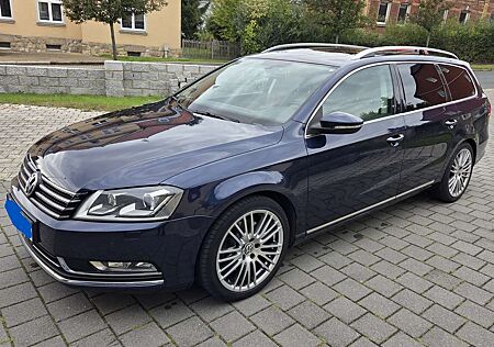 VW Passat Variant Volkswagen Passat Diesel 2.0 TDI 4Motion DSG Panorama Leder